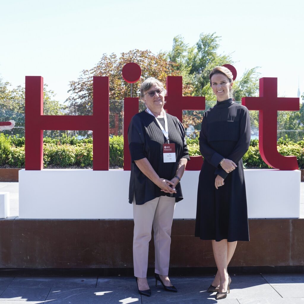 Hitit Bilgisayar’da bayrak değişimi