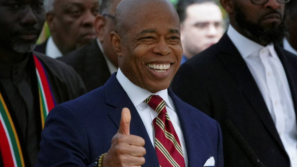 New York Belediye Başkanı Adams’a Türkler ile birlikte yolsuzluk ve rüşvet suçlarından soruşturma: İstifa etmeyeceğim!