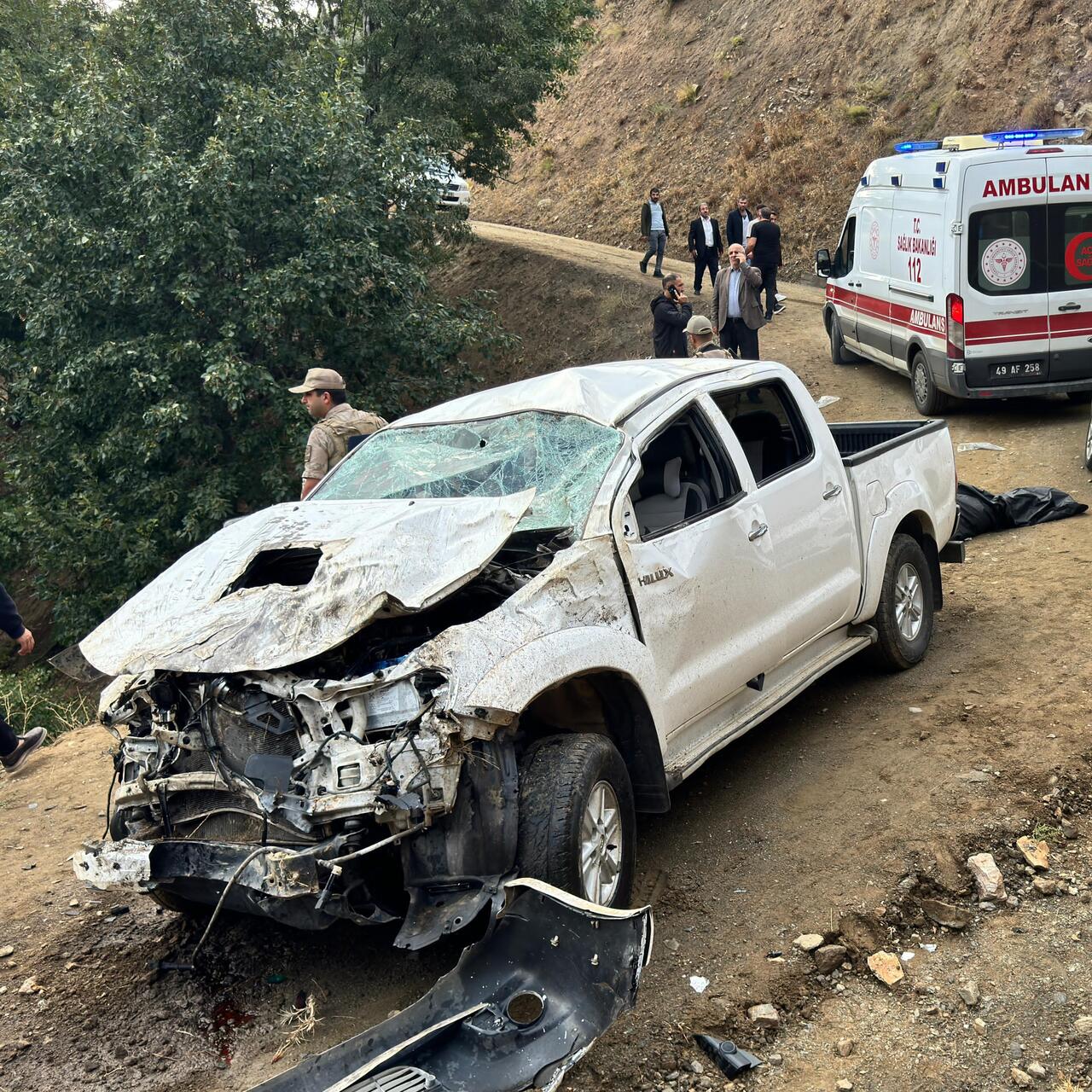 Pençe Kilit şehidinin yakınları cenaze yolunda kaza geçirdi: 1 ölü, 5 yaralı