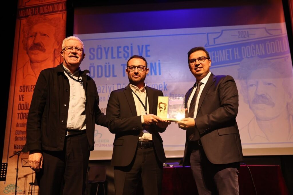8. Mehmet H. Doğan Ödülü’nün sahibi Hasan Turgut oldu