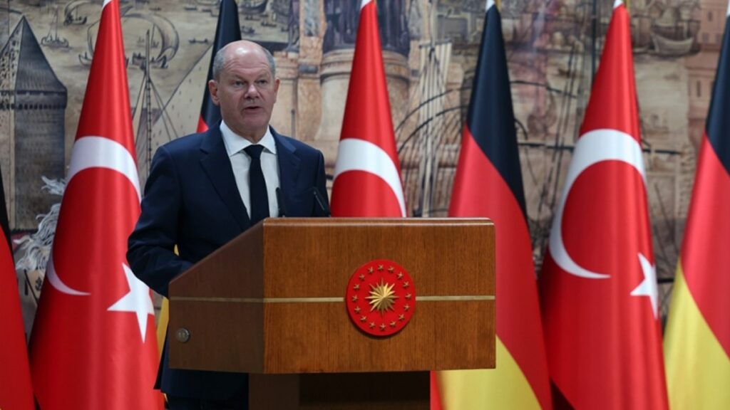 Almanya Başbakanı Scholz’dan vize açıklaması