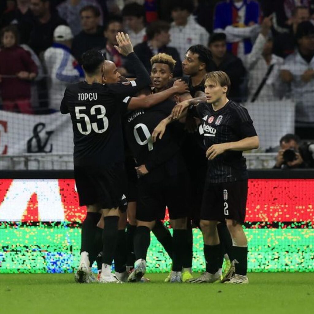 Avrupa Ligi’ne tutundu