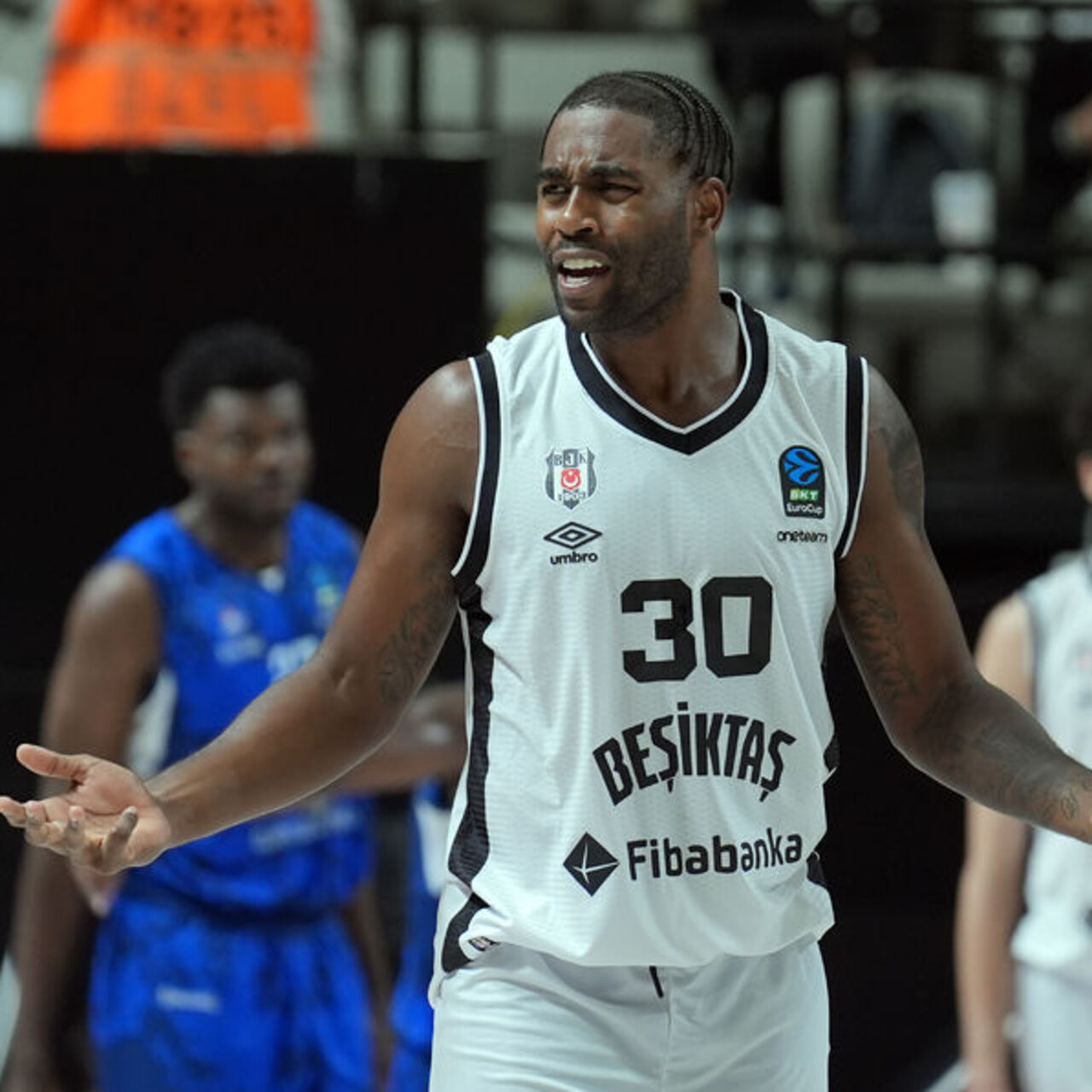 Beşiktaş-Hapoel maçı Belgrad’a alındı!