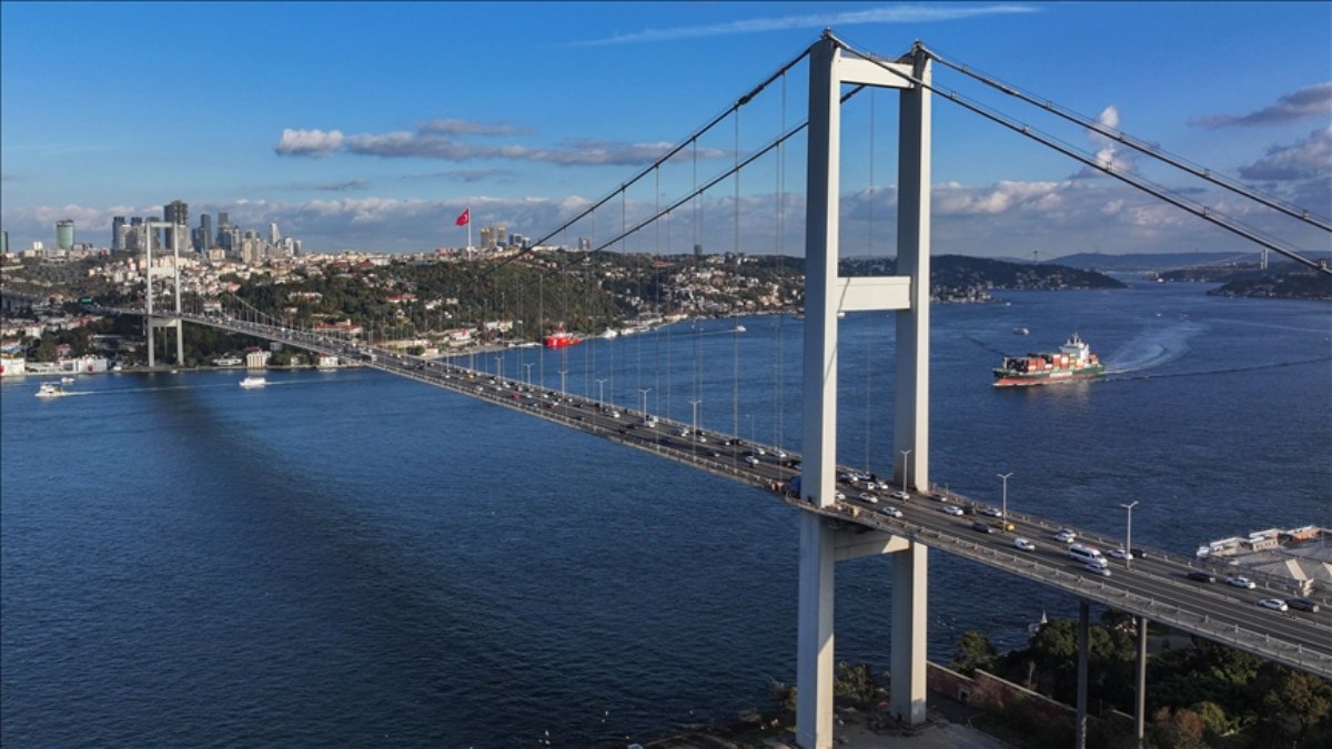 Boğaz’ın ilk köprüsü, 51 yıldır 2 kıtayı birbirine bağlıyor