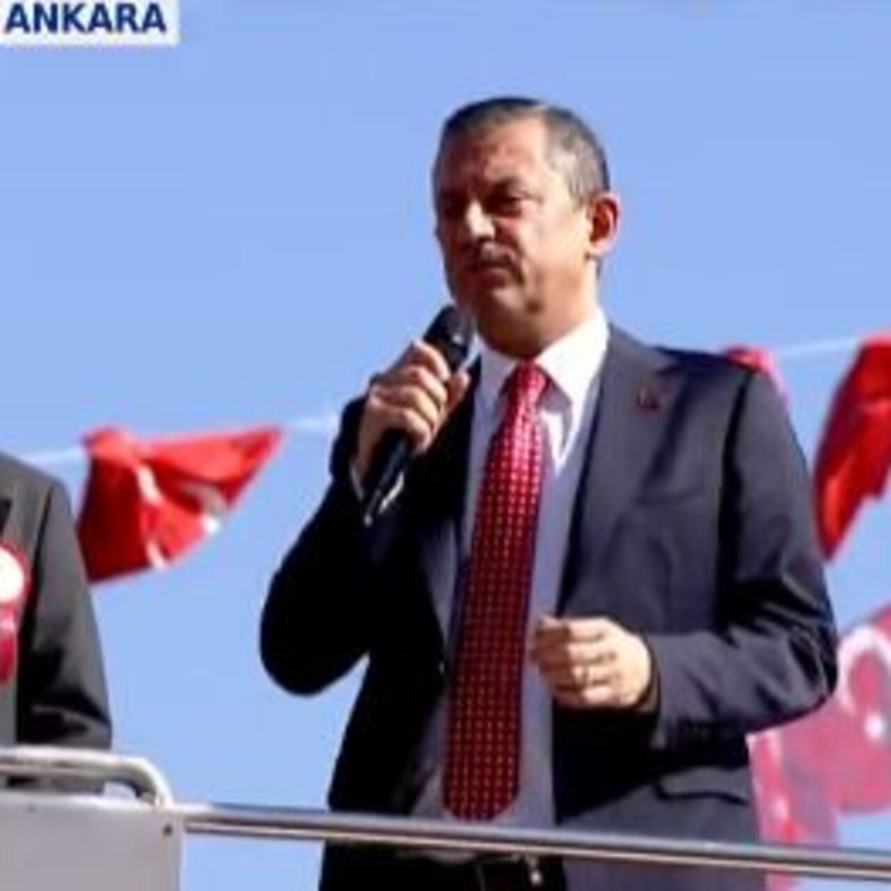 Bu ülkeye istikamet belirlemek isteyenler var