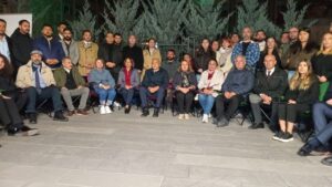 CHP’lilerden oturma eylemi!