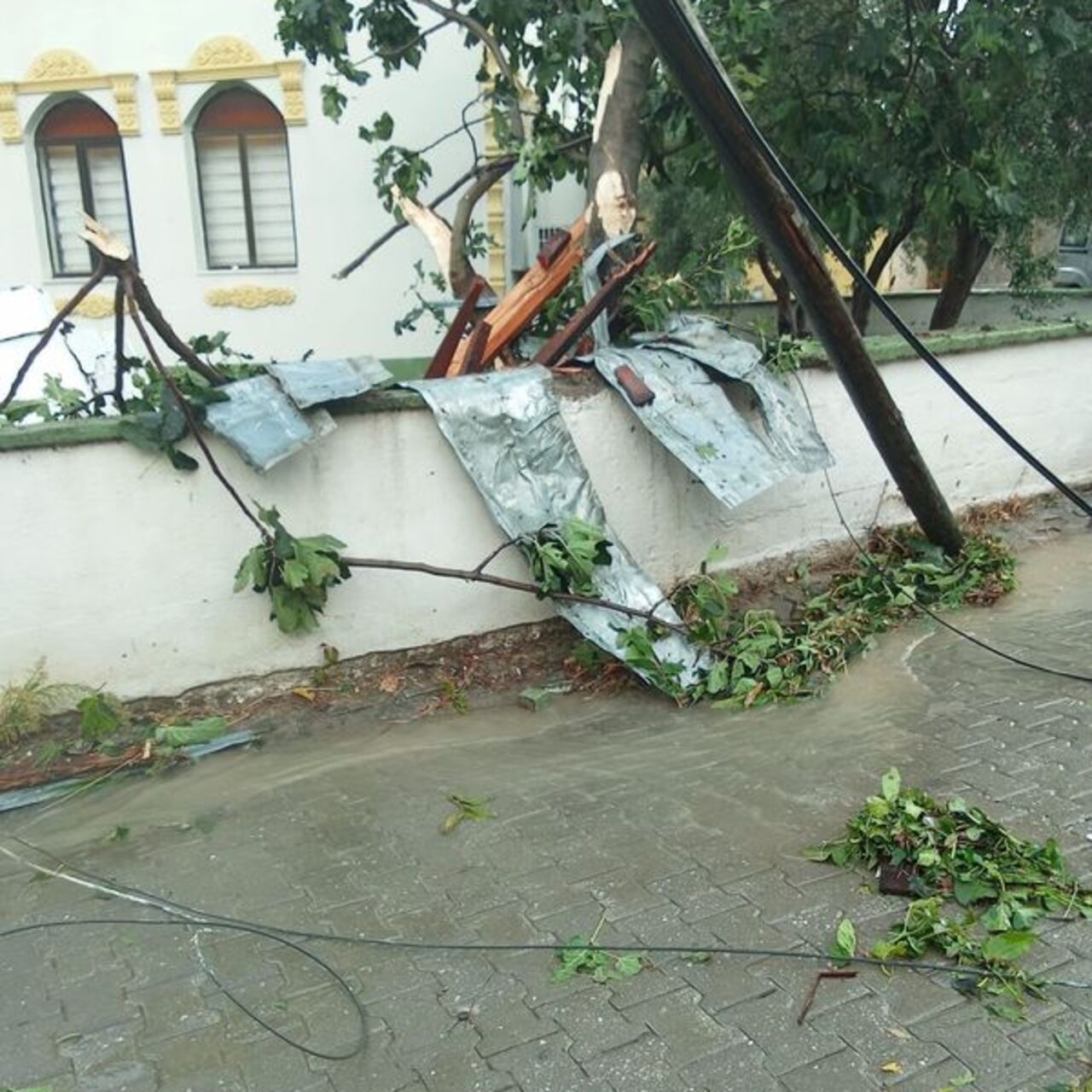 Çanakkale’de sağanak yağış
