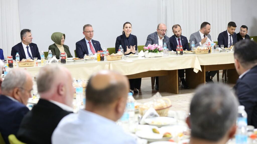 Çiğdem Karaaslan: “Tavşanlı’nın hizmetindeyiz”
