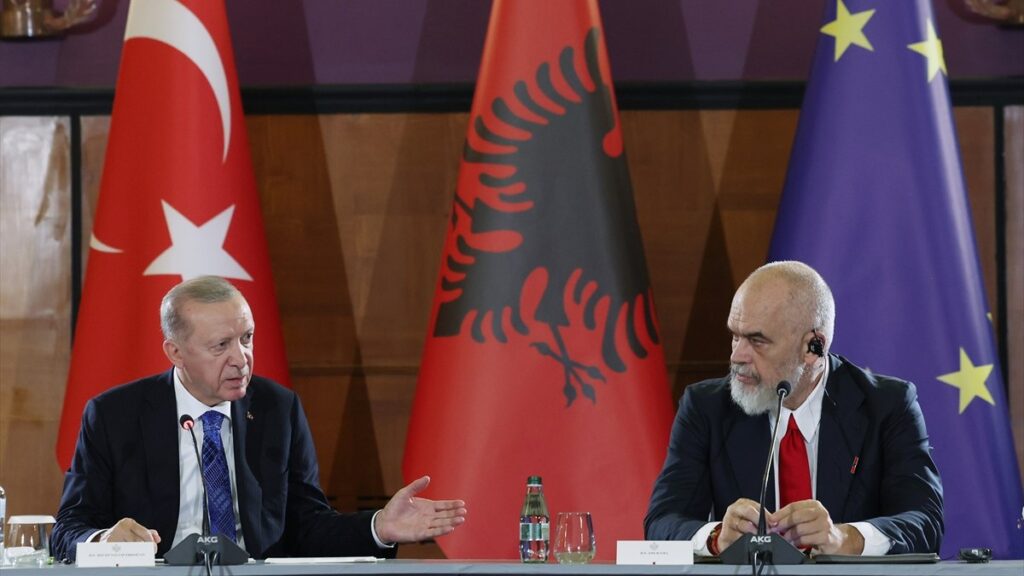 Cumhurbaşkanı Erdoğan Arnavutluk’ta açıklamalarda bulundu