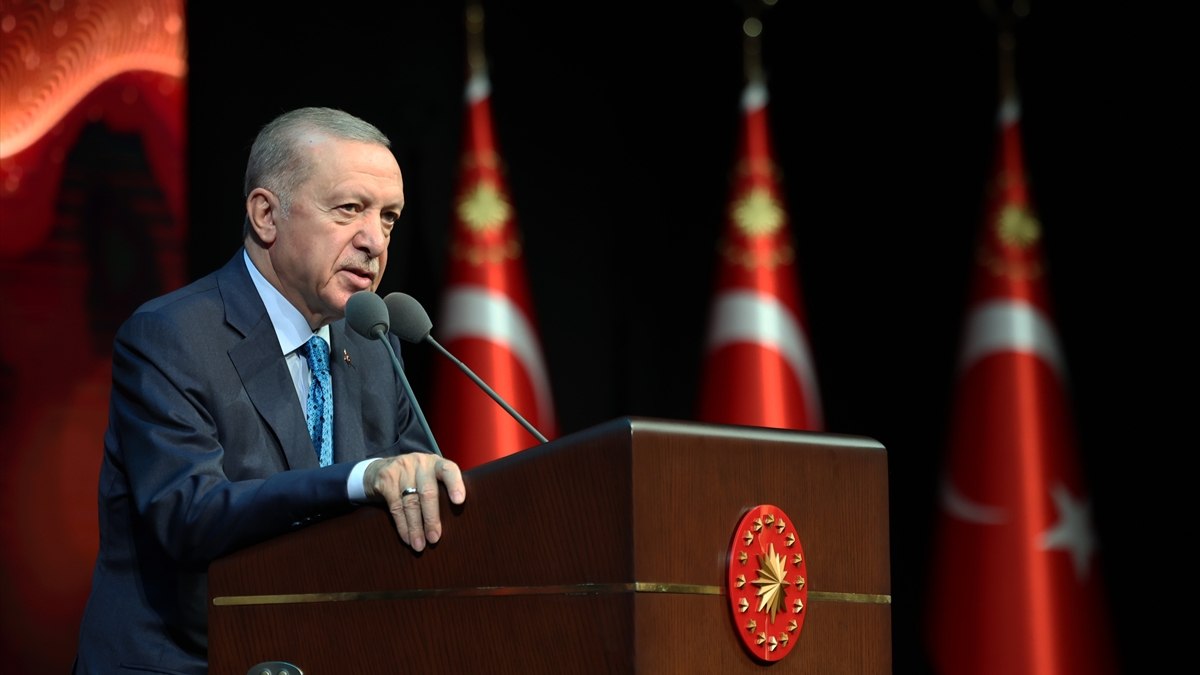 Cumhurbaşkanı Erdoğan’dan sosyal medya platformlarına karşı önlem mesajı