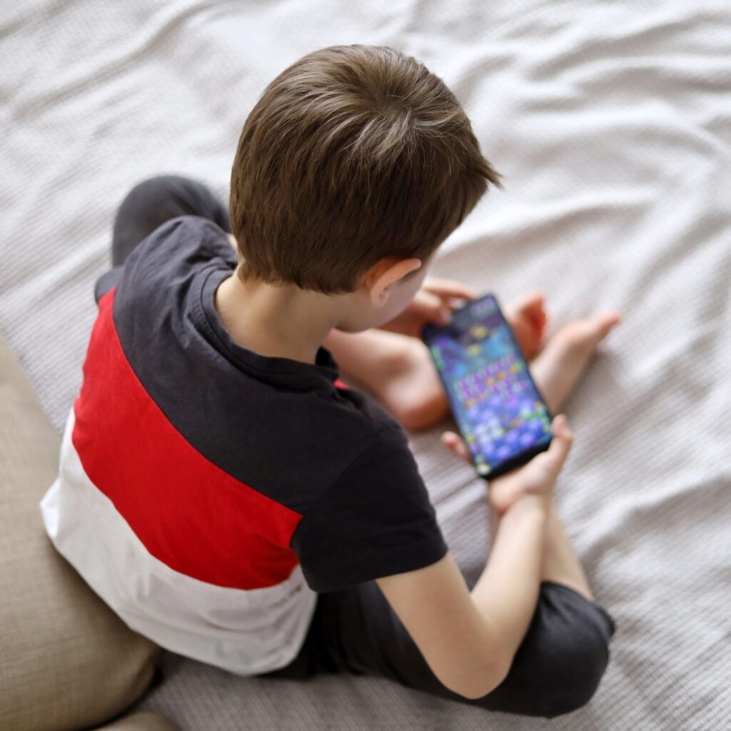 Depresyon ergenlerde çevrim içi oyun bağımlılığına yol açabilir