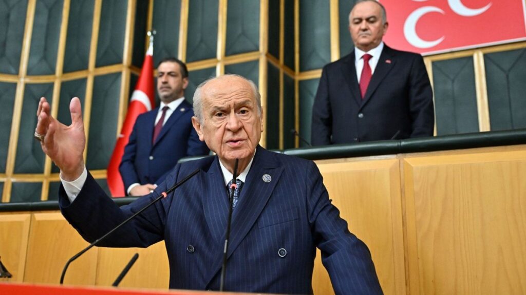 Devlet Bahçeli: Türkler ile Kürtlerin birbirini sevmesi farzdır