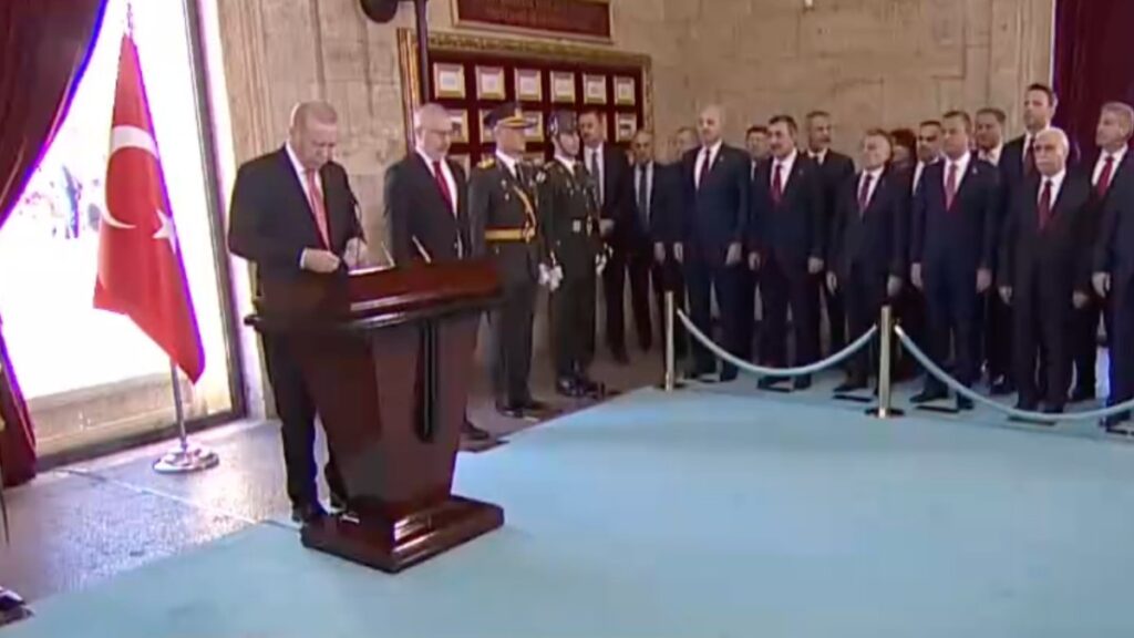 Devlet erkanı Cumhuriyet Bayramı töreni için Anıtkabir’de