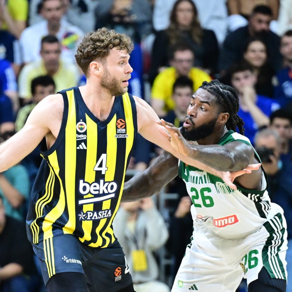 Fenerbahçe Beko, evinde Pana’ya kaybetti!