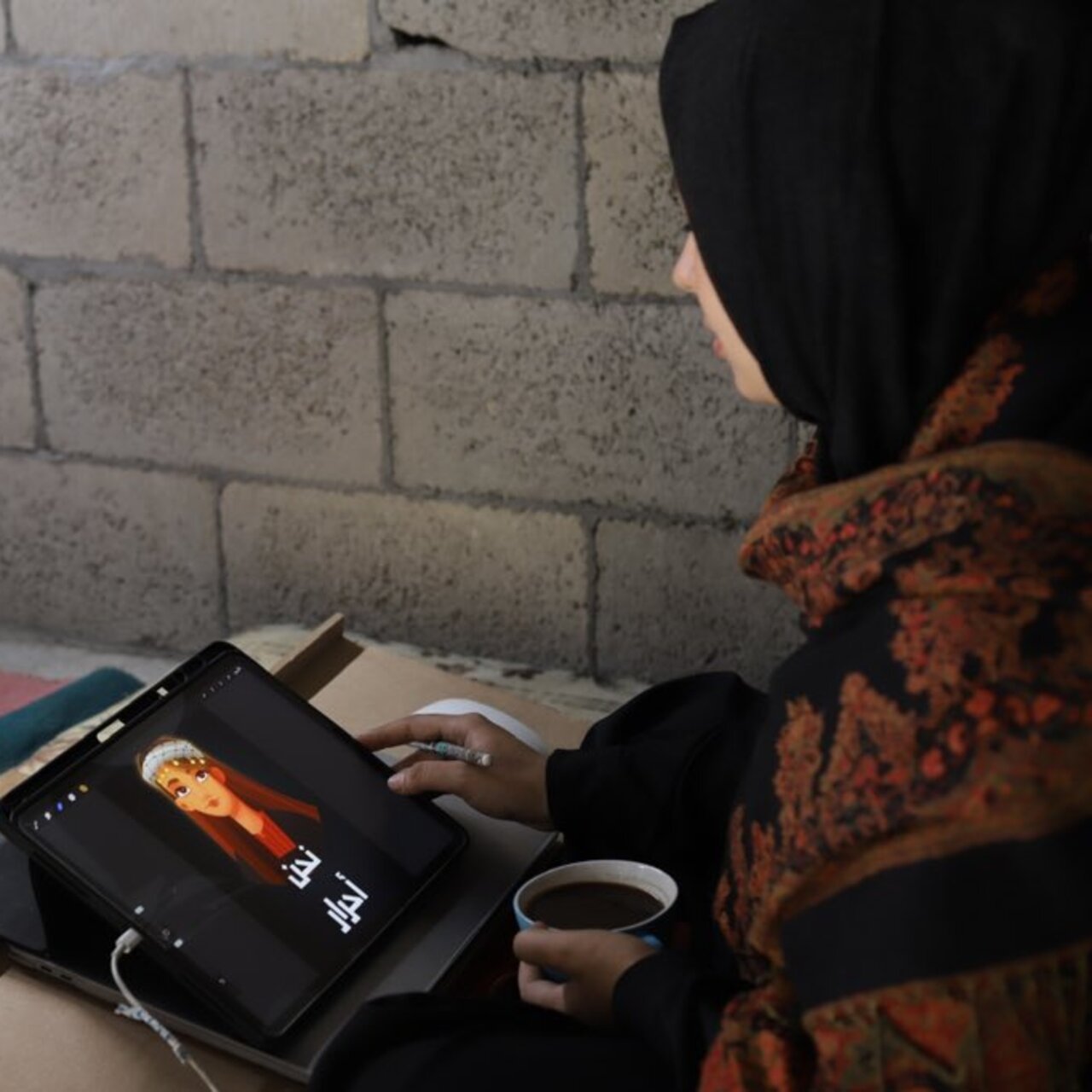 Filistinli sanatçı İsrail’in saldırılarında öldü