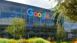 Google’ın geliri ve karı üçüncü çeyrekte arttı