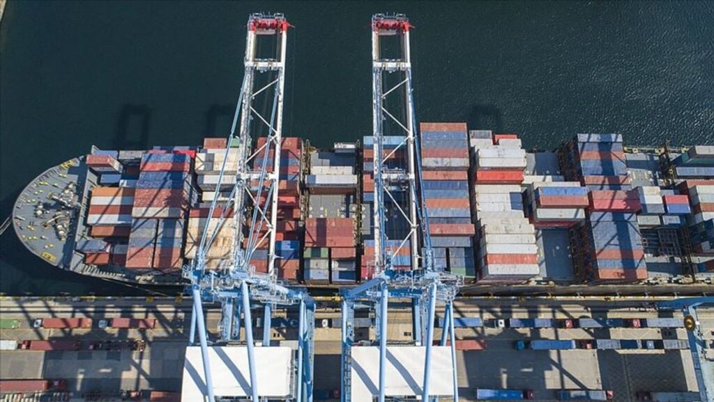 İhracatta beklenti negatif yönde: İthalat beklentisi yükseldi