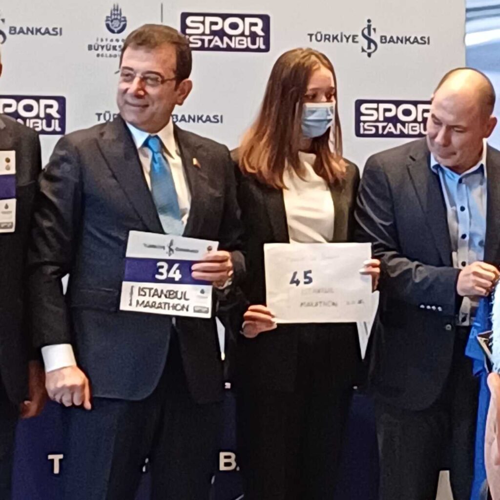 İmamoğlu’ndan Gülşah Durbay’a destek