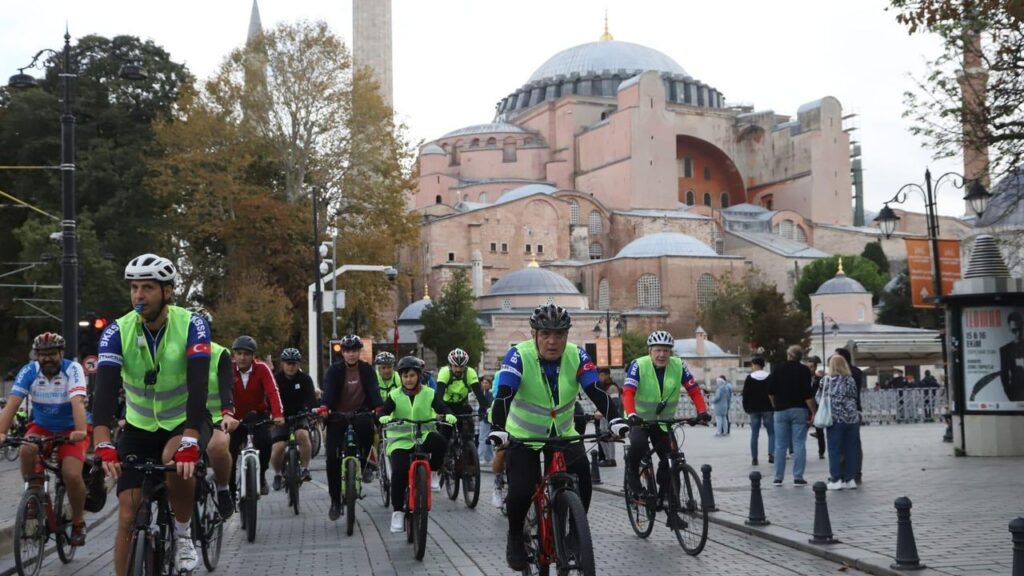 İstanbul’da pedallar 6. Tarihi Yarımada Bisiklet Turu için çevrildi!