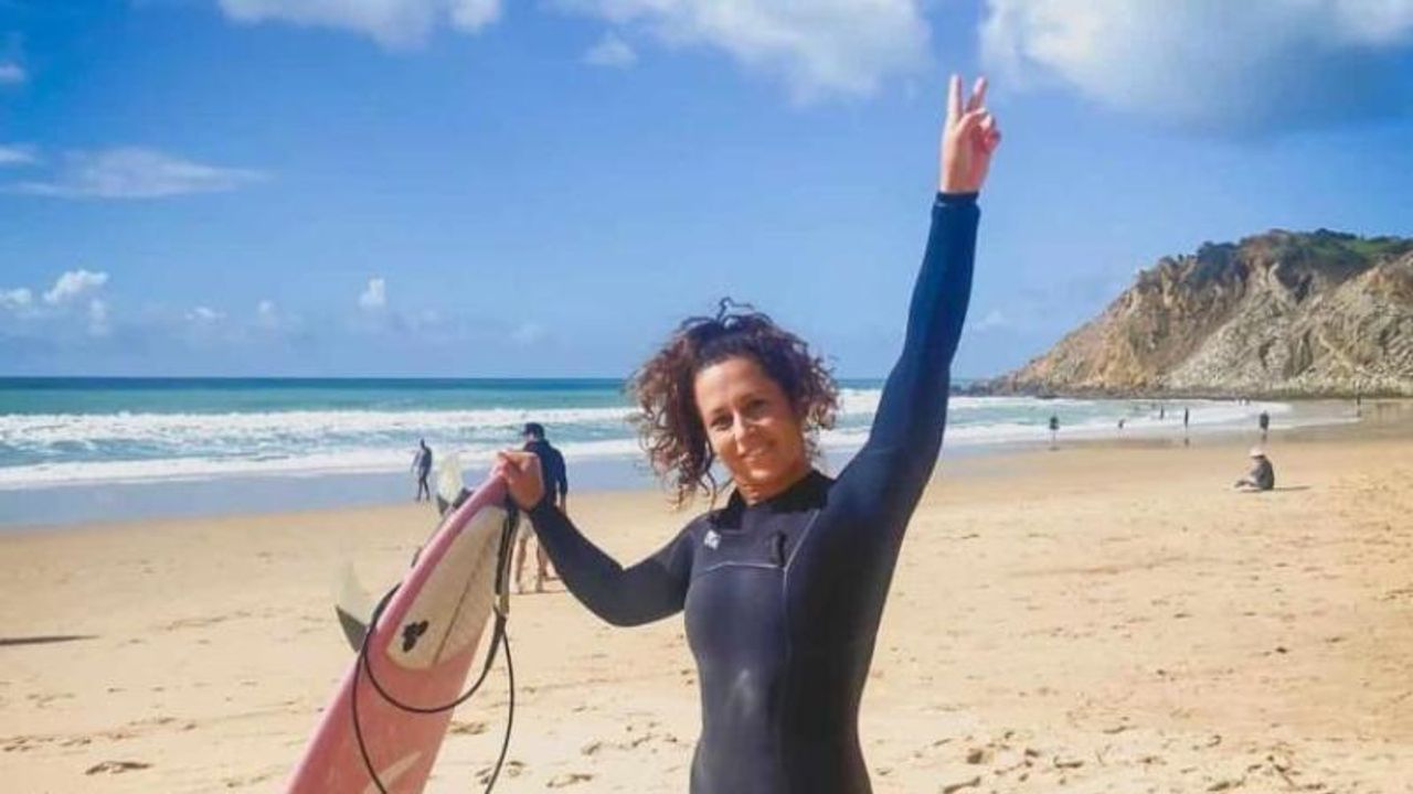 Kılıçbalığı göğsüne saplanan sörfçü yaşamını yitirdi