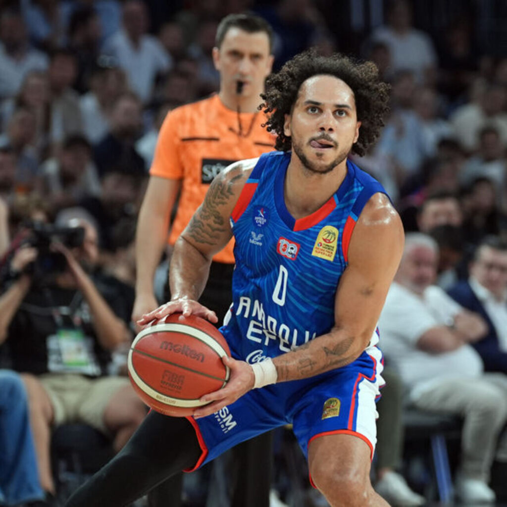 Larkin’den Anadolu Efes’e kötü haber!