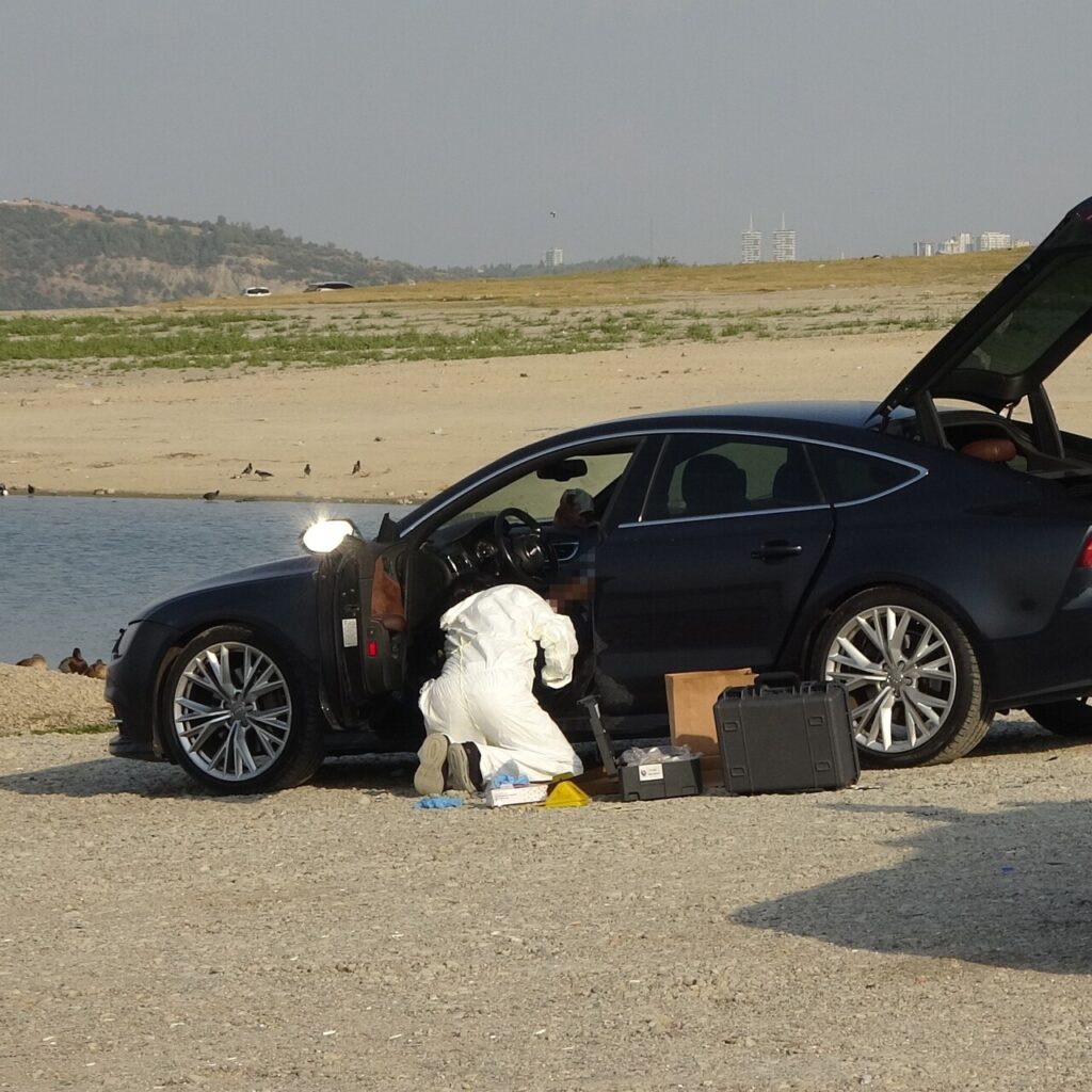 Önce katletti sonra yaşamına son verdi