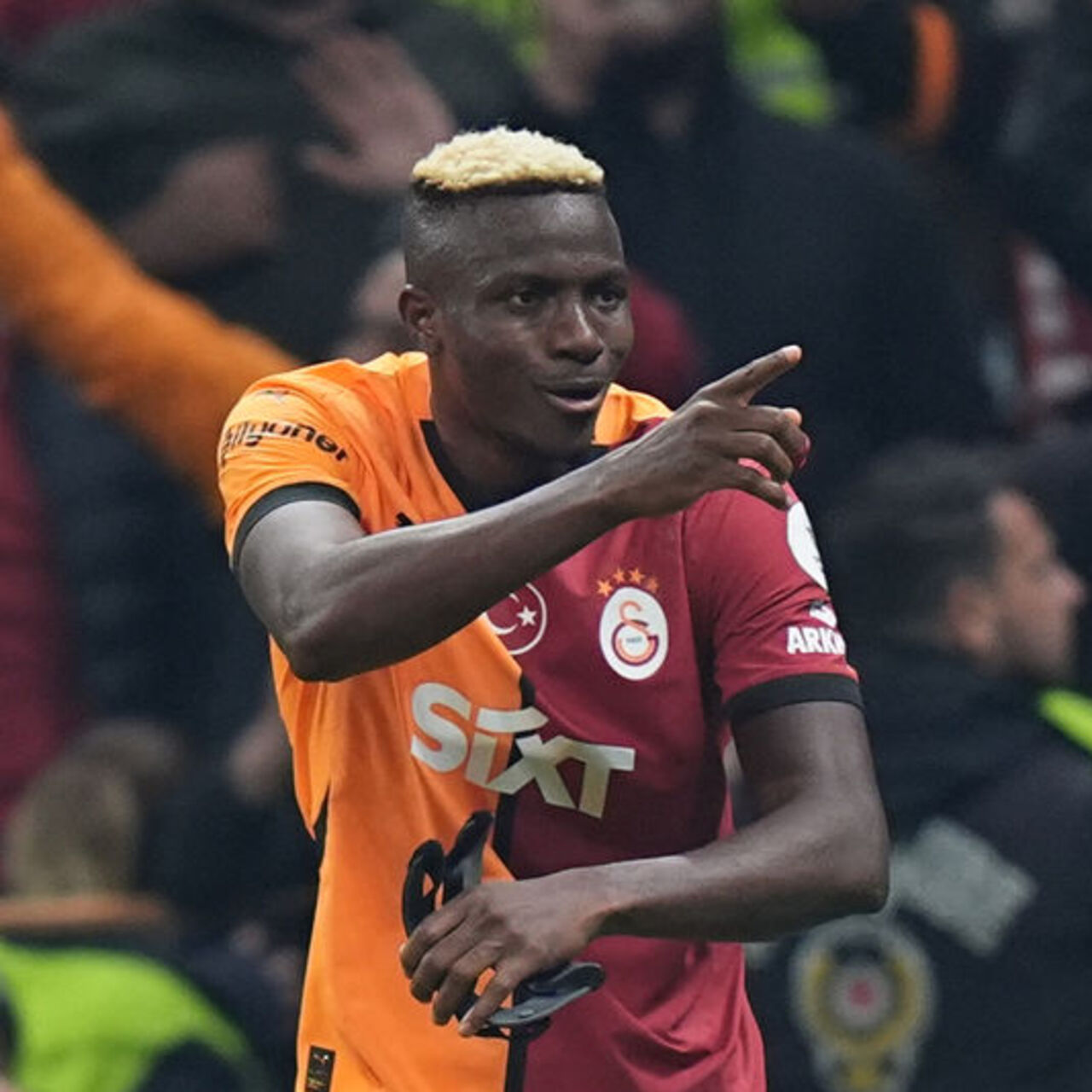 Osimhen açıkladı: G.Saray’da kalacak mı?