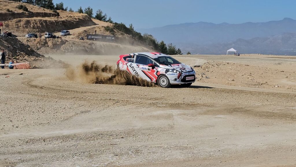 Otokros Kupası’nda kupalar sahiplerini buldu