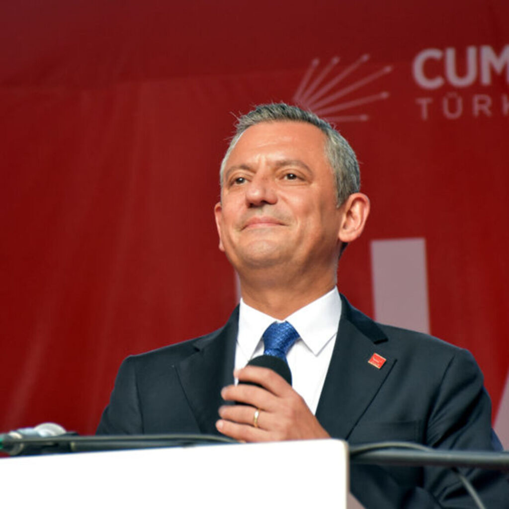 Özel, Ahmet Türk ile görüşecek