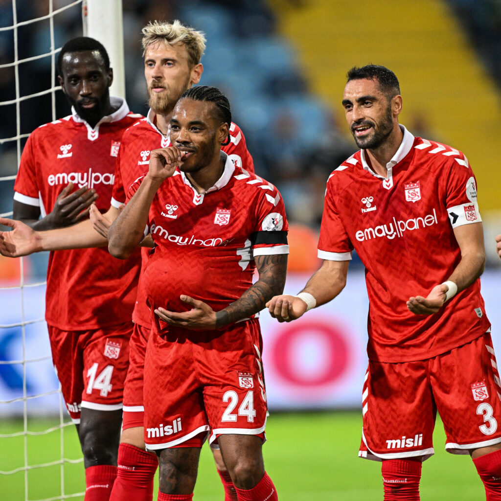 Sivasspor’dan müthiş geri dönüş!