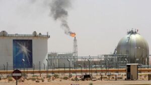 Suudi Arabistan’dan petrol fiyatı ayarı: Asya’ya yükseltti, ABD ve Avrupa’ya düşürdü
