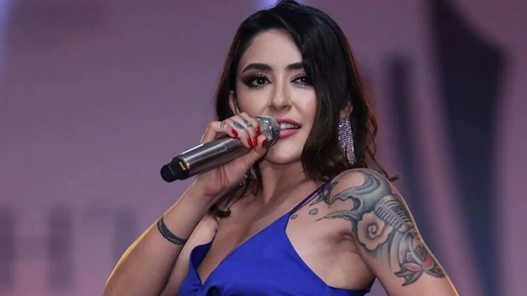 Tekrar estetik yaptıracak mı? Şarkıcı Melek Mosso cevapladı!