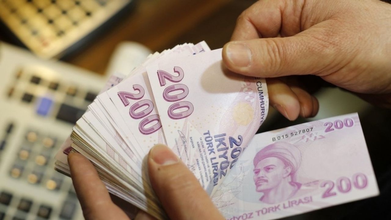 Türk lirası üç yılın zirvesinde