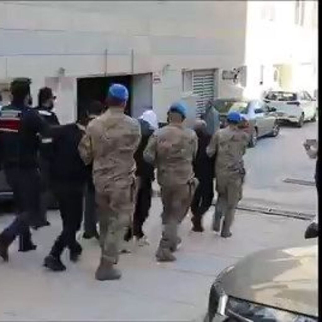 ‘Yeşil reçete’ operasyonu! 1’i doktor 17 tutuklama