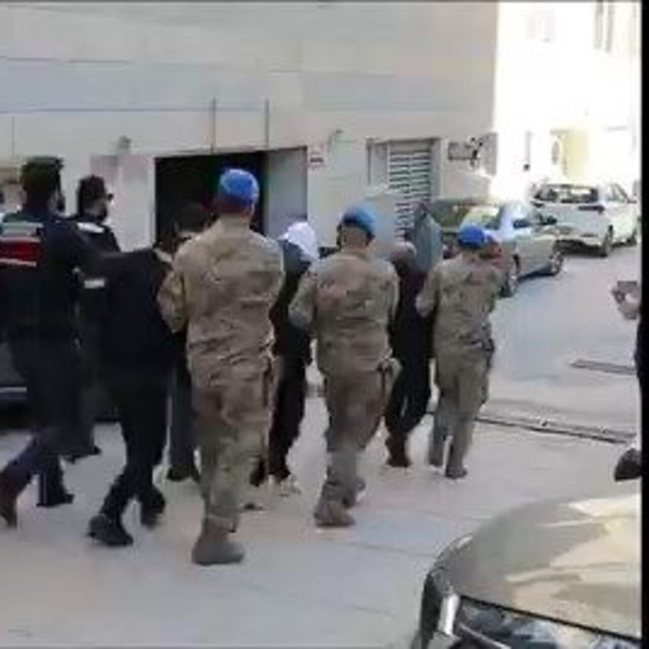 ‘Yeşil reçete’ operasyonu! 1’i doktor 17 tutuklama