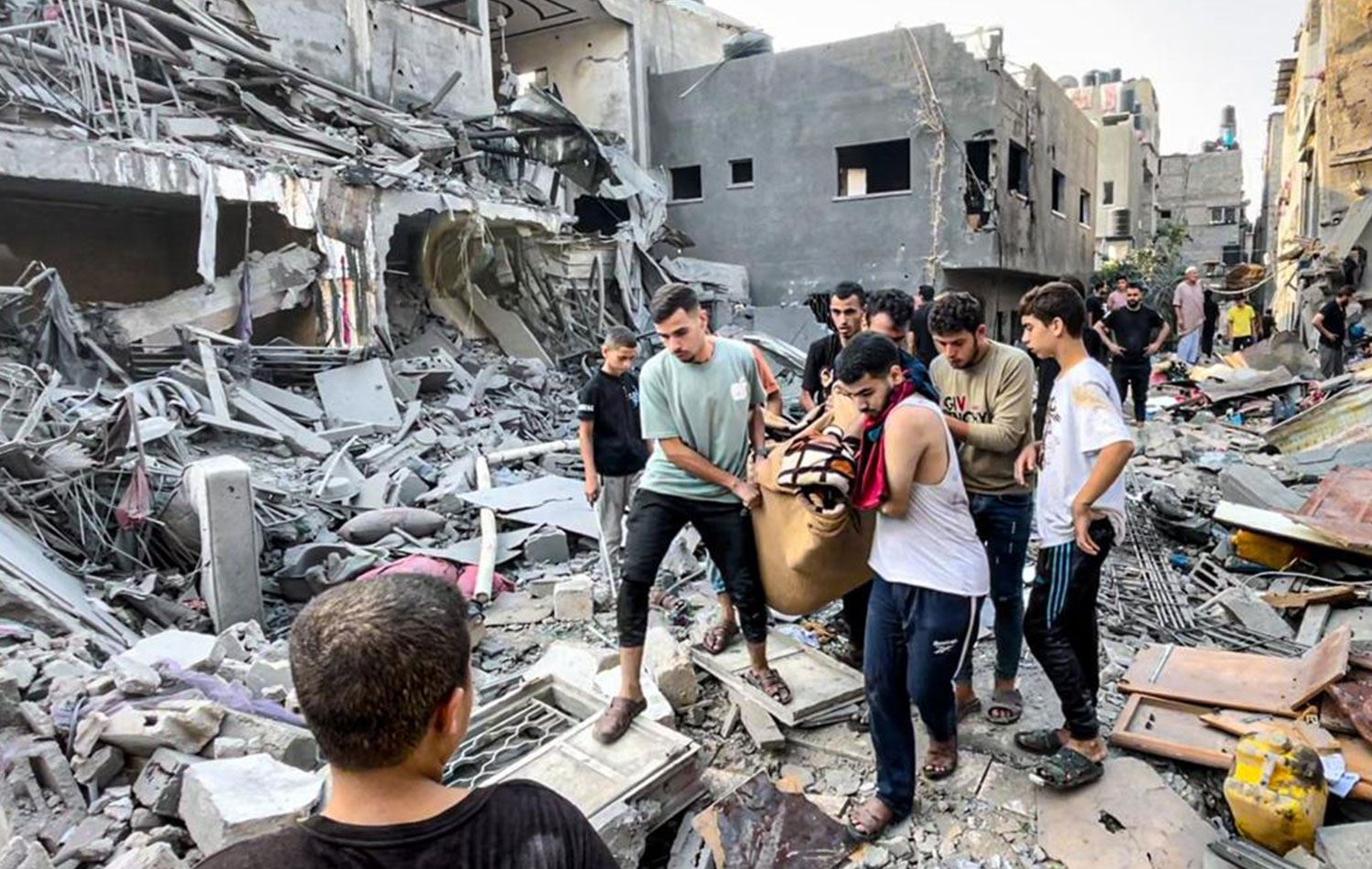 İsrail Gazze’de bir hastaneye saldırdı: ’16 kişi hayatını kaybetti’