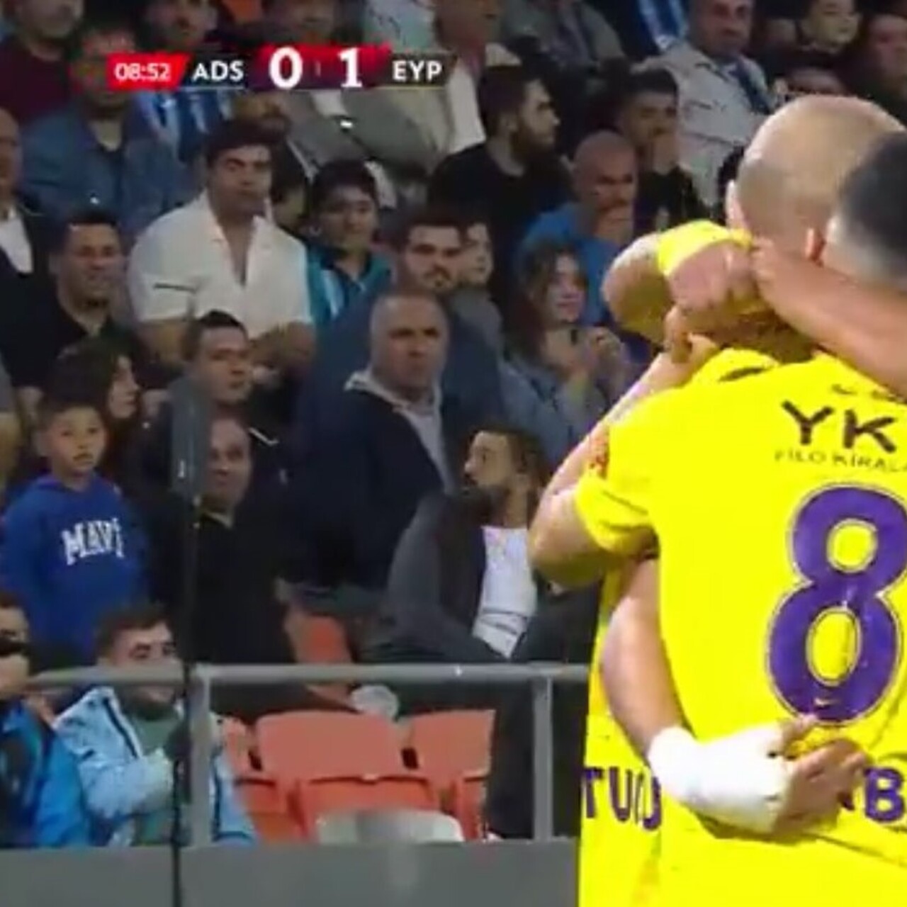 Alkışlar minik ADS’liye!