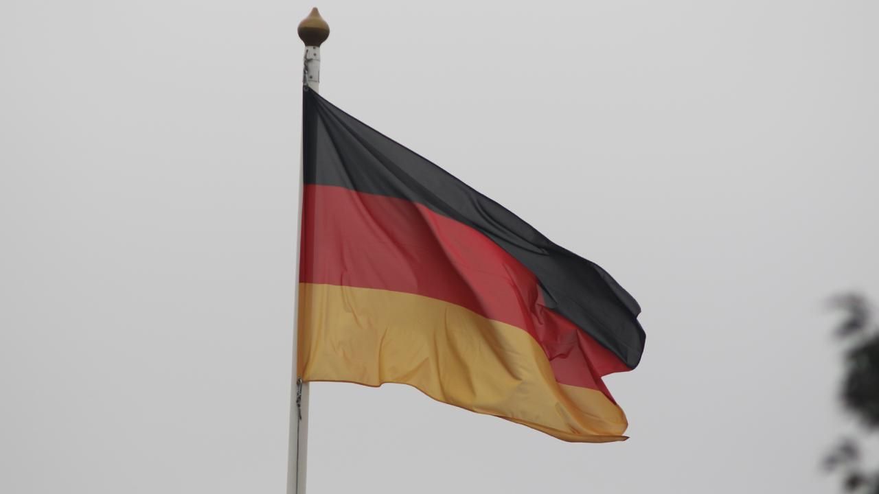 Almanya’da işçi olmak isteyenlere müjde! 2025 yılında bu sektörlere işçi alımı var