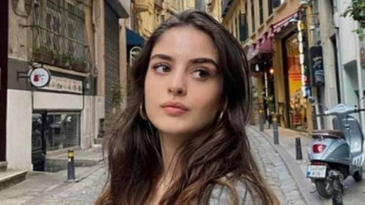 Annem Ankara Sibel kimdir? Selen Özbayrak kaç yaşında?