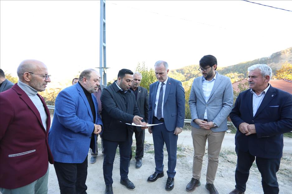 Bahariye Mahallesinde Yollar Parke Taşla Kaplanıyor