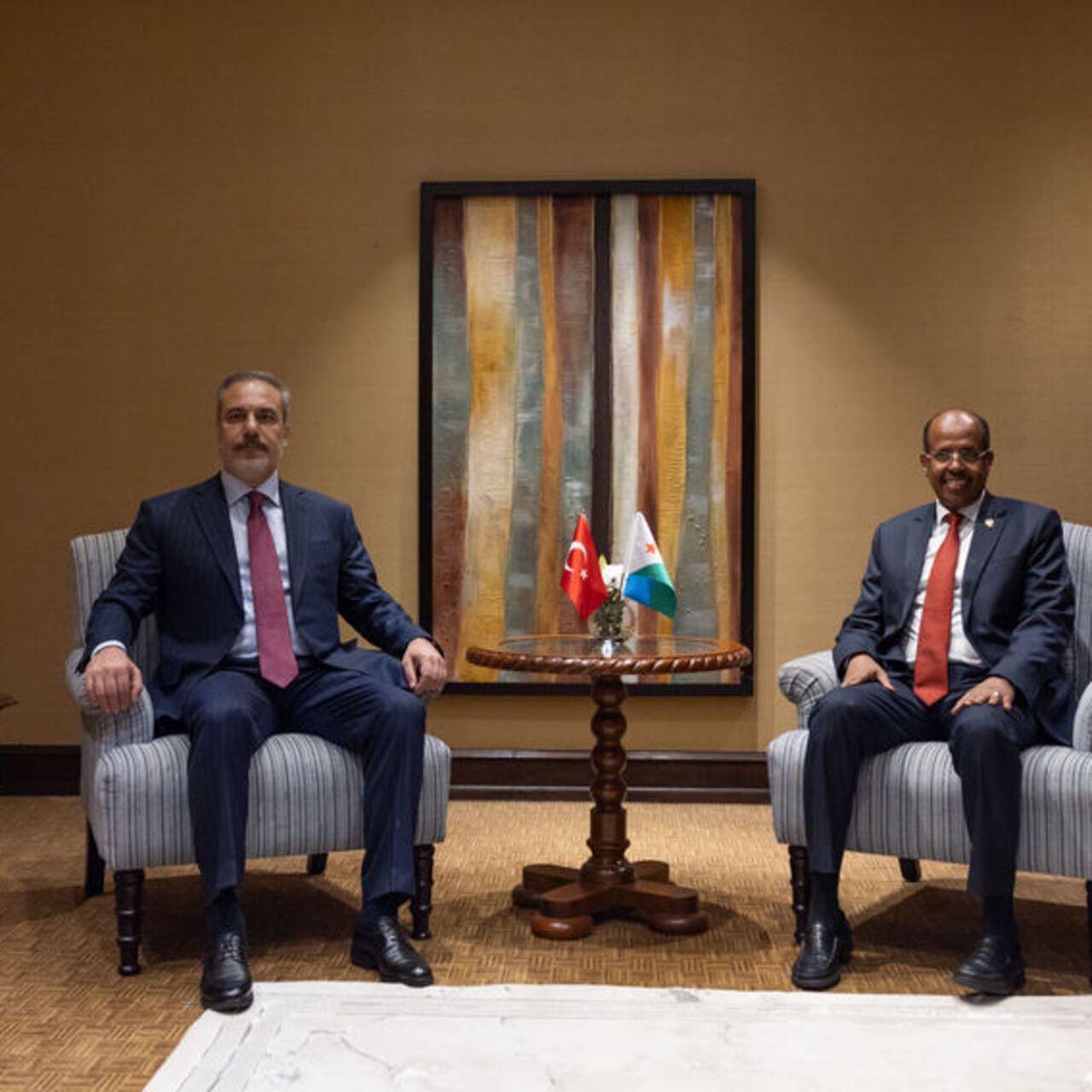 Bakan Fidan Cibuti’de