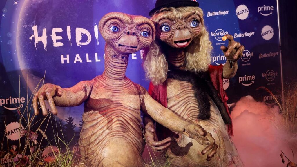 Bakan bir daha baktı: Dünyaca ünlü yıldızı kimse tanımadı!