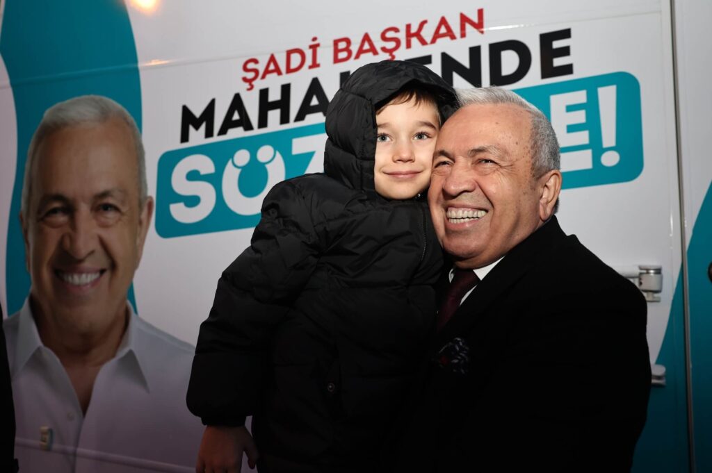 Başkan Şadi Özdemir Beşevler Mahallesi’nde vatandaşları dinledi