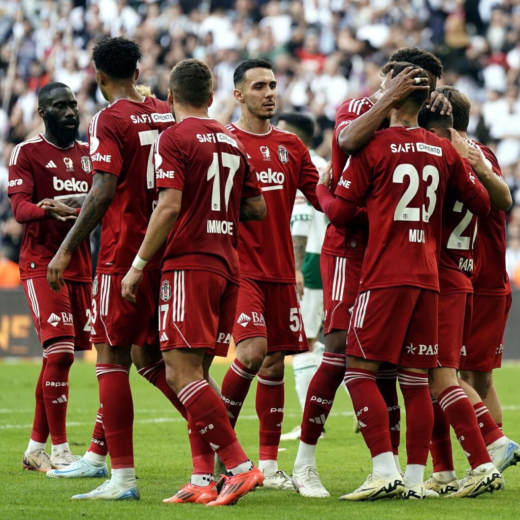 Beşiktaş, Aralık’a kadar İstanbul’da!