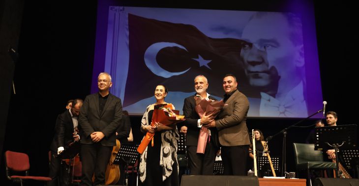 Bursa’da Atatürk’ün sevdiği şarkılar seslendirildi