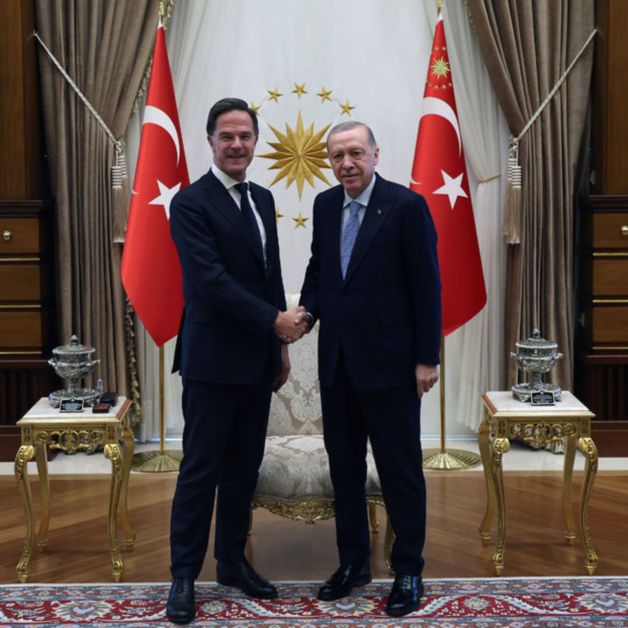 Cumhurbaşkanı Erdoğan, NATO Genel Sekreteri’yle görüşüyor