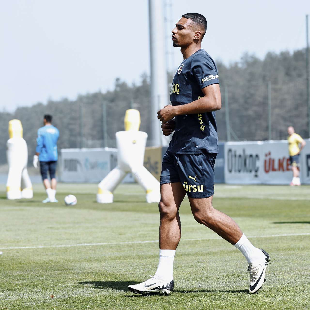 Fenerbahçe’ye Djiku müjdesi!