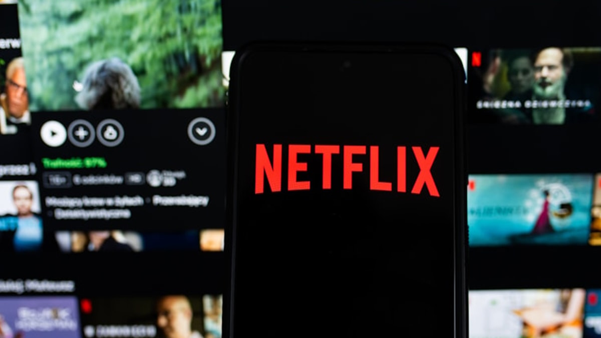 Hayranların tepkisi büyüdü, Netflix geri adım attı: Yapay zekaymış…