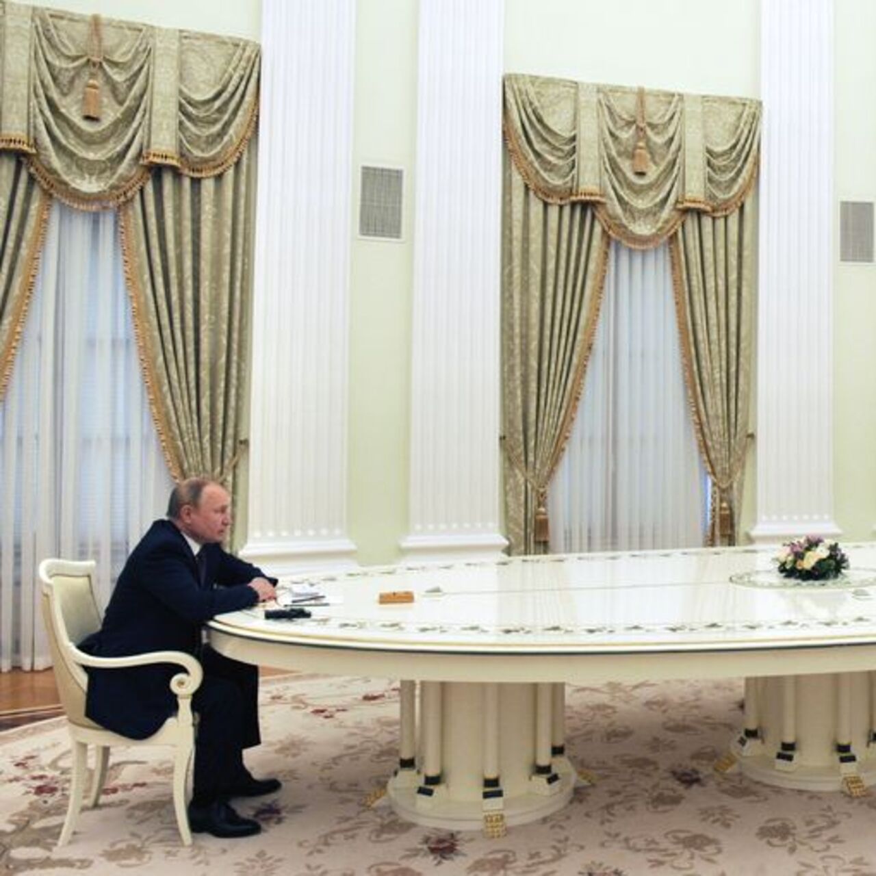 İki yıl sonra ilk telefon!