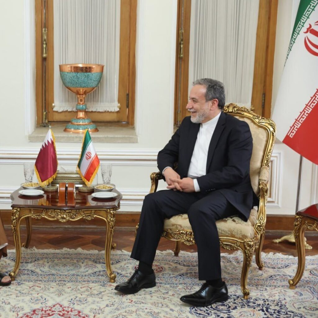 İran Dışişleri Bakanı Katarlı mevkidaşıyla görüştü